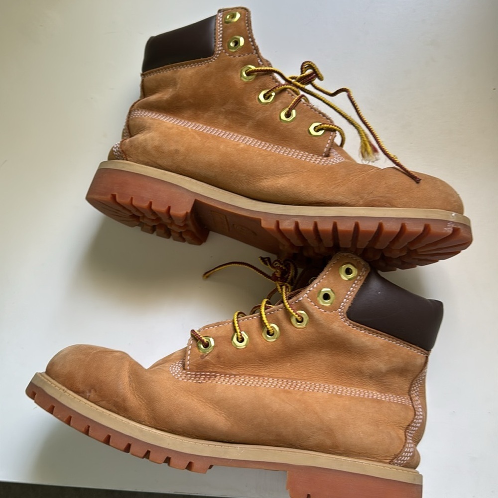 Timberland Tan Leather Boots - Picture 4 of 7